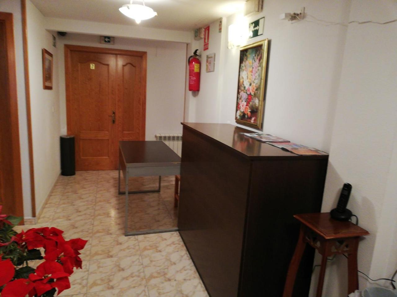 Hostal Residencia Taray Сеговия Экстерьер фото
